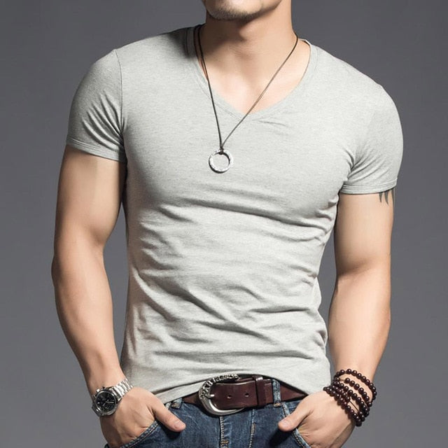 Polera Fashion cuello en V Hombre 2021-2022