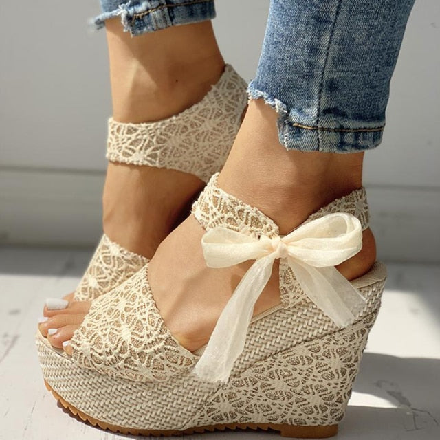 Hot Lace plataform sandals 2021